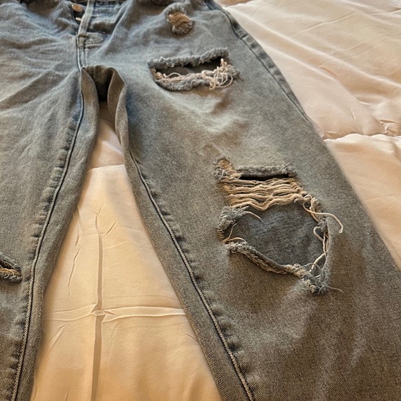 Jeans - Picture 3 of 3